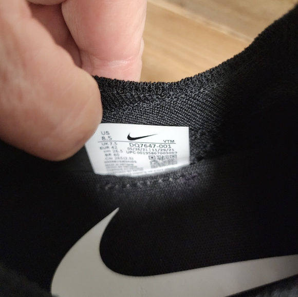 Nike React Phantom shoes - Picture 4 of 8